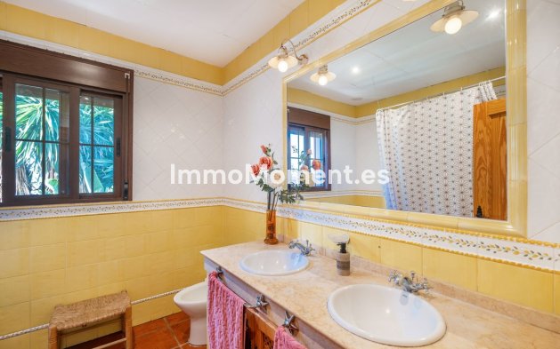 Resale - Villa - Marbella - San Pedro de Alcántara