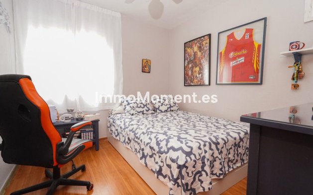 Resale - Apartment - Málaga - Málaga Centro
