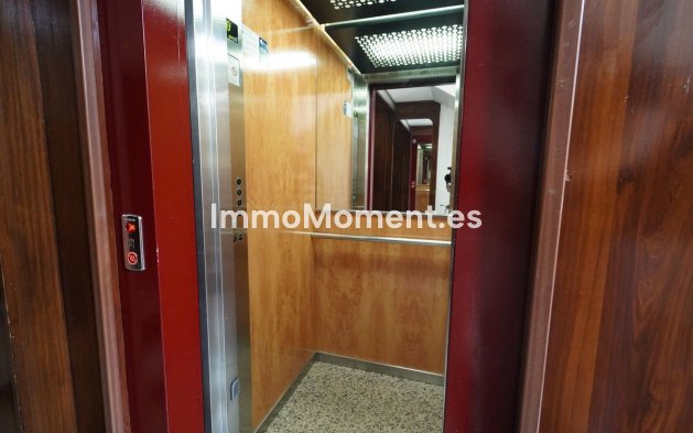 Resale - Apartment - Málaga - Málaga Centro