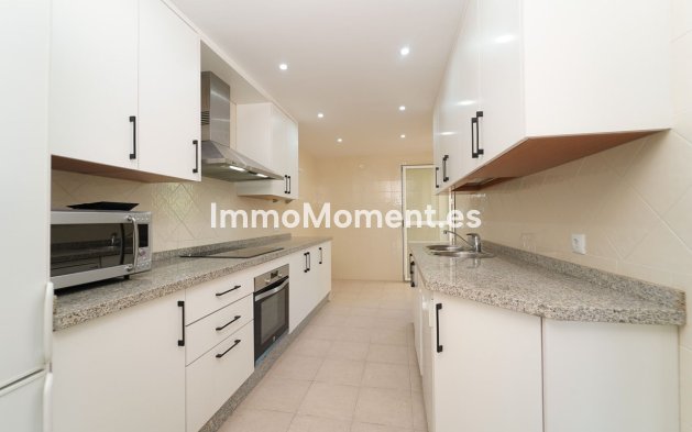 Revente - Appartement - Marbella - Elviria