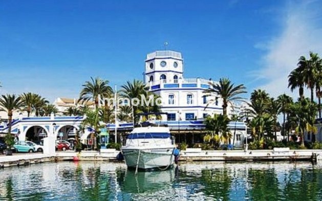 Wiederverkauf - Wohnung - Estepona  - Estepona Centro