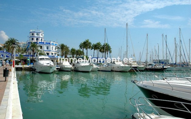 Wiederverkauf - Wohnung - Estepona  - Estepona Centro