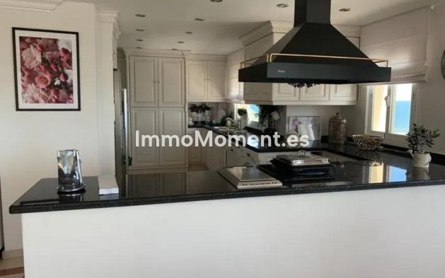 Wiederverkauf - Wohnung - Estepona  - Estepona Centro