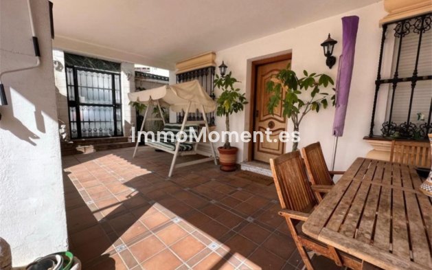 Resale - Villa - Marbella - Nueva Andalucía