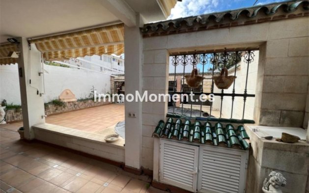 Resale - Villa - Marbella - Nueva Andalucía