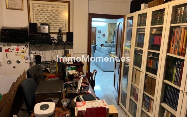 Resale - Villa - Marbella - Nueva Andalucía