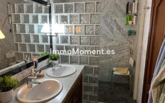 Resale - Villa - Marbella - Nueva Andalucía