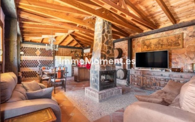 Resale - Country house - Inland  - Coín