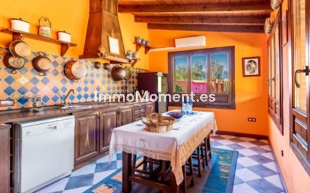 Resale - Country house - Inland  - Coín