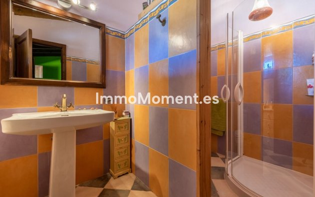 Resale - Country house - Inland  - Coín