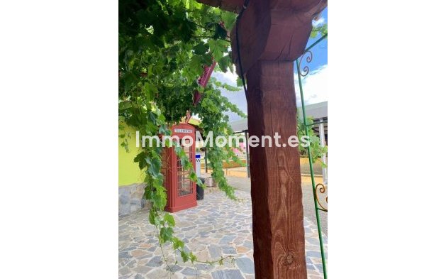 Resale - Country house - Inland  - Coín