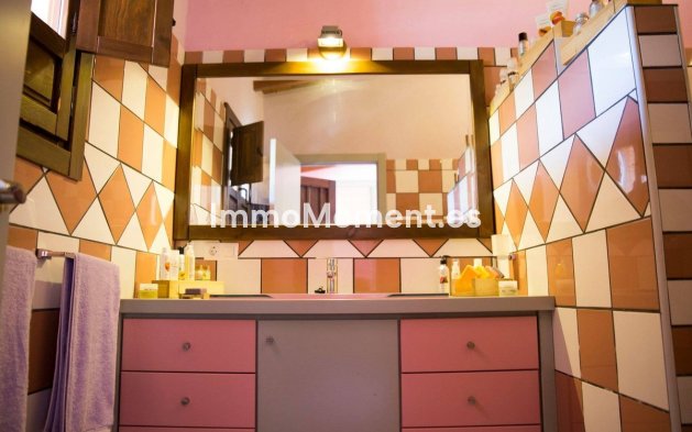 Resale - Country house - Inland  - Coín