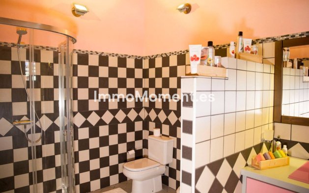 Resale - Country house - Inland  - Coín