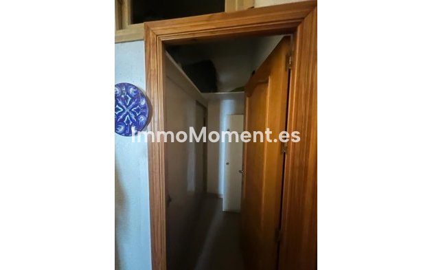 Resale - Villa - Estepona - Estepona Centro