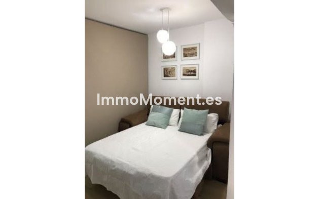 Resale - Villa - Estepona - Estepona Centro