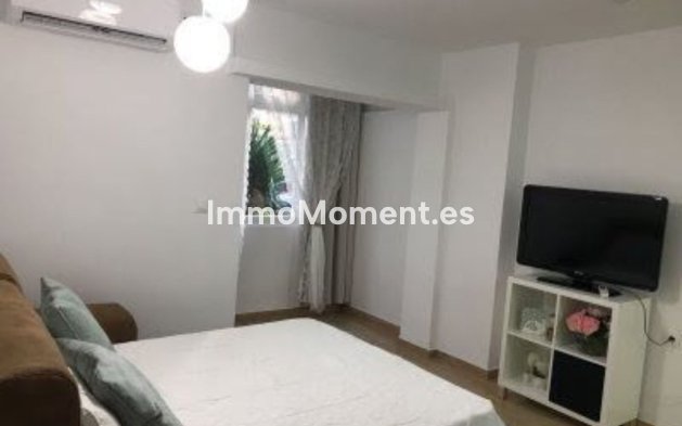 Resale - Villa - Estepona - Estepona Centro