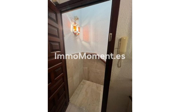 Resale - Villa - Estepona - Estepona Centro