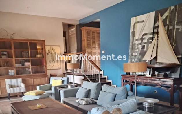 Reventa - Villa independiente - Manilva