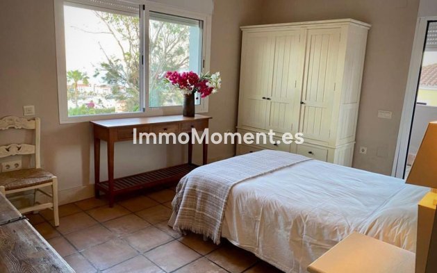 Reventa - Villa independiente - Manilva