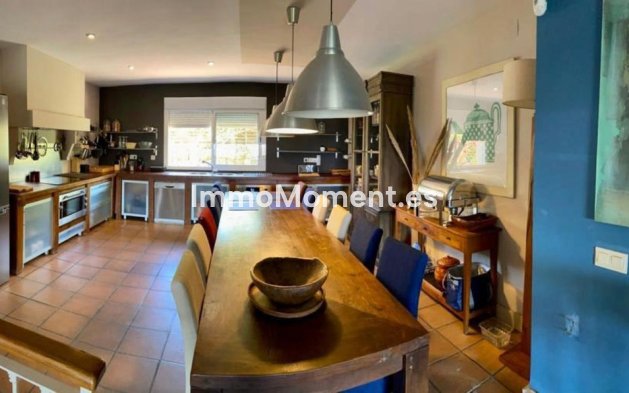 Reventa - Villa independiente - Manilva