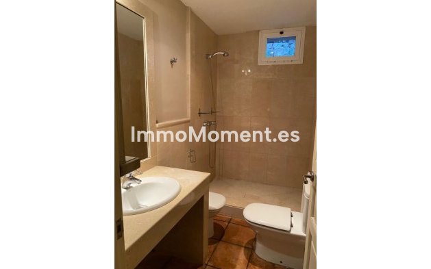 Reventa - Villa independiente - Manilva