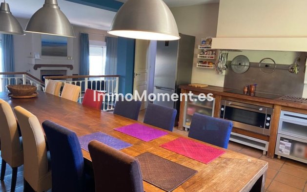 Reventa - Villa independiente - Manilva