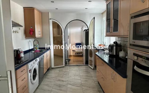 Wiederverkauf - Villa - Marbella - Marbella Centro