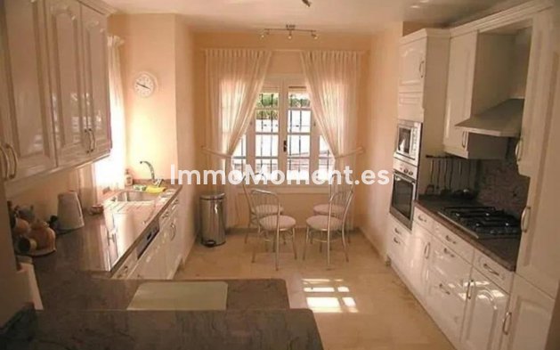 Wiederverkauf - Villa - Estepona  - Estepona Centro