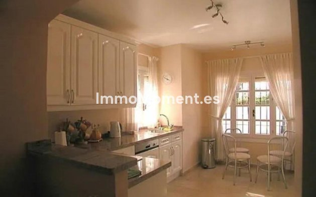 Wiederverkauf - Villa - Estepona  - Estepona Centro