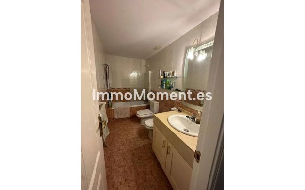 Wiederverkauf - Wohnung - Marbella - Nueva Andalucía