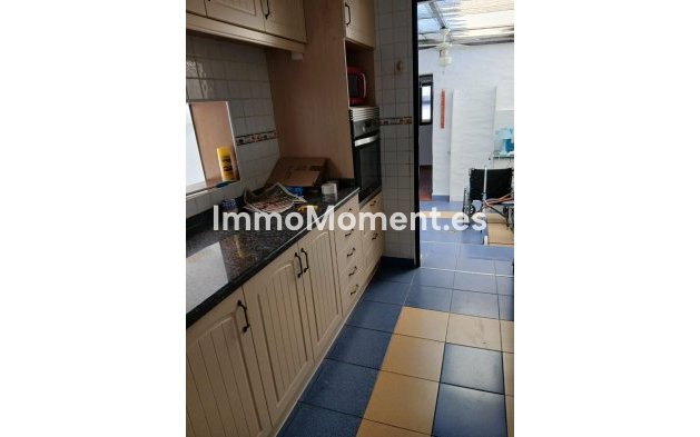 Wiederverkauf - Villa - Estepona  - El Padron