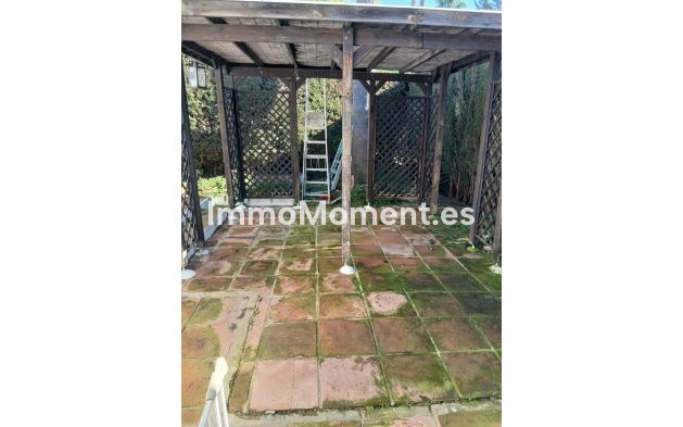 Wiederverkauf - Villa - Estepona  - El Padron