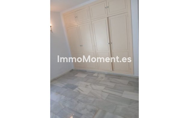 Wiederverkauf - Villa - Estepona  - El Padron