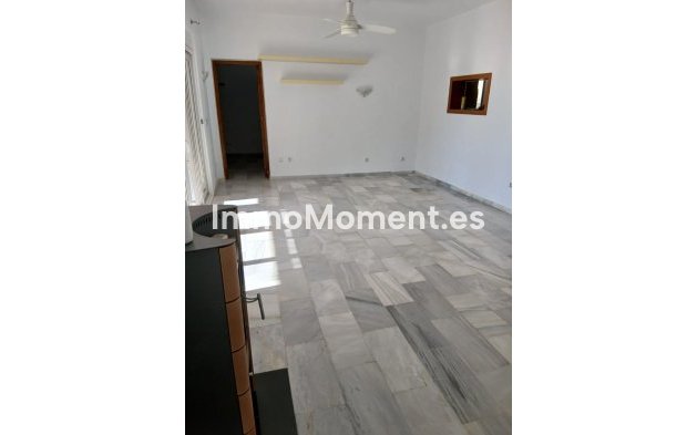 Wiederverkauf - Villa - Estepona  - El Padron