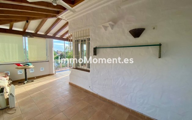 Wiederverkauf - Villa - Estepona  - El Padron