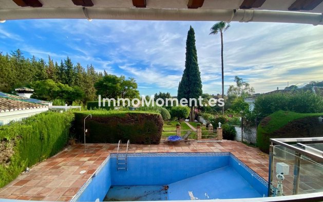 Wiederverkauf - Villa - Estepona  - El Padron