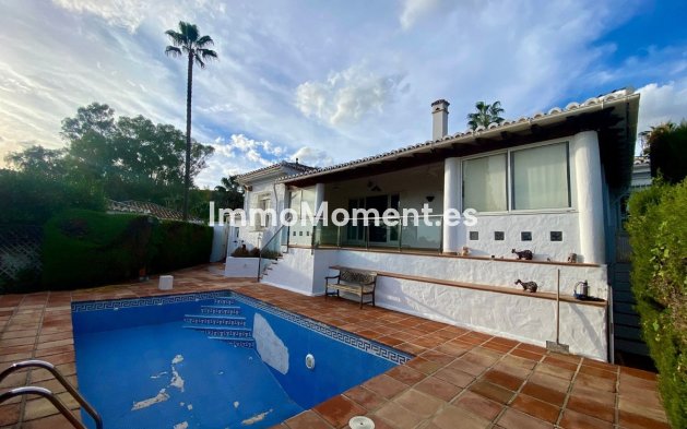 Wiederverkauf - Villa - Estepona  - El Padron