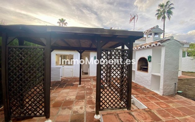 Wiederverkauf - Villa - Estepona  - El Padron