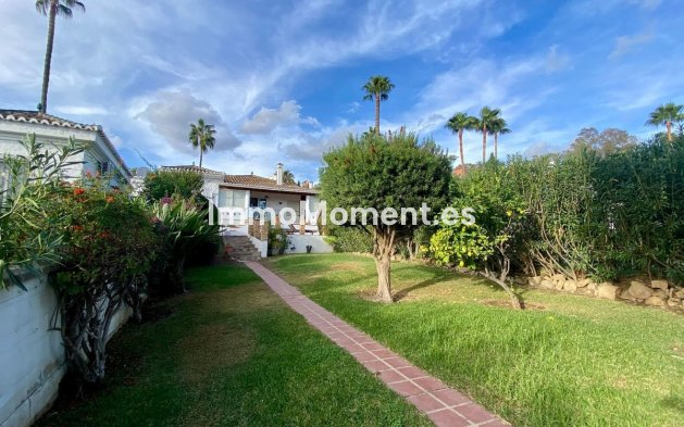Wiederverkauf - Villa - Estepona  - El Padron