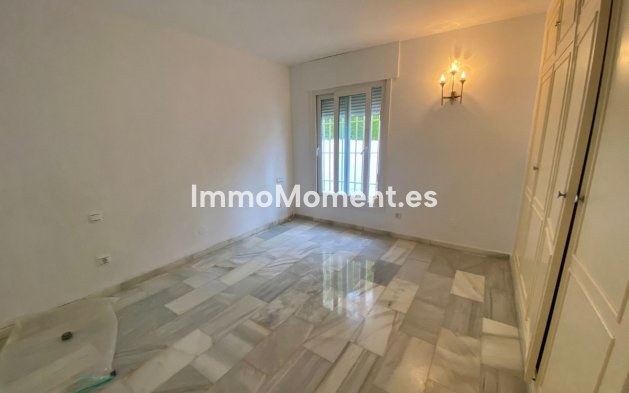 Wiederverkauf - Villa - Estepona  - El Padron