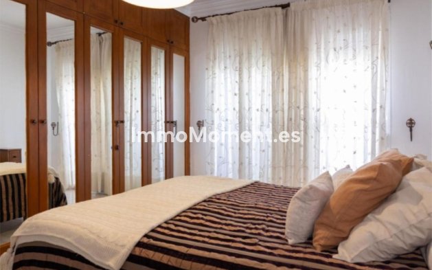 Wiederverkauf - Villa - Marbella - Marbella Centro