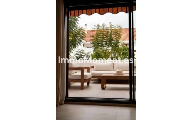 Resale - Apartment - Marbella - Nueva Andalucía