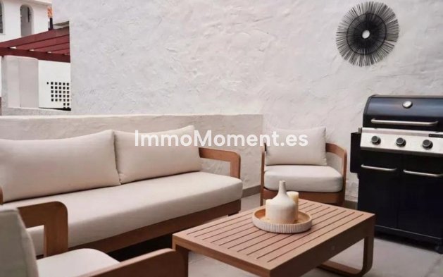 Resale - Apartment - Marbella - Nueva Andalucía