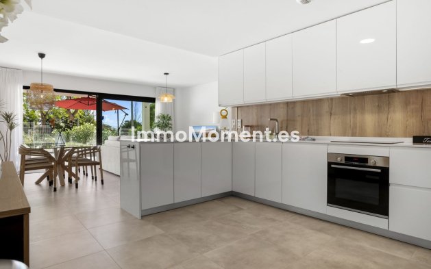 Revente - Appartement - Estepona  - Estepona Centro