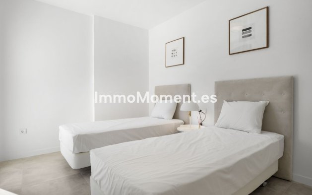 Revente - Appartement - Estepona  - Estepona Centro