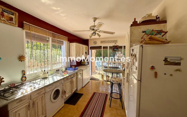 Wiederverkauf - Villa - Estepona  - Estepona Centro