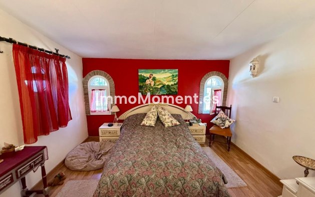 Wiederverkauf - Villa - Estepona  - Estepona Centro