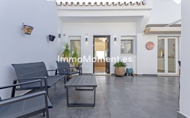 Revente - Villa - Marbella - Nueva Andalucía