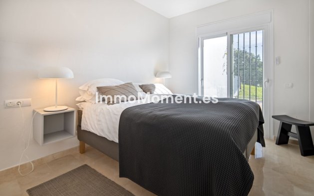 Revente - Villa - Marbella - Nueva Andalucía