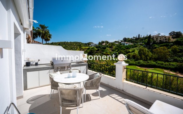 Resale - Apartment - Benahavís - Benahavís Centro